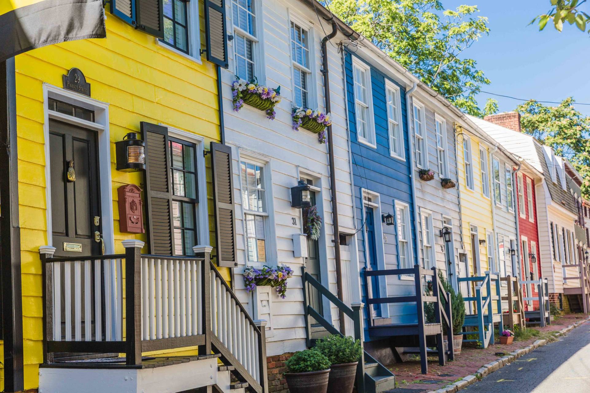 pinckney street colonial houses